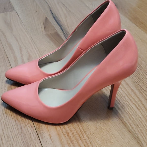 Shoes - Picture 2 of 2